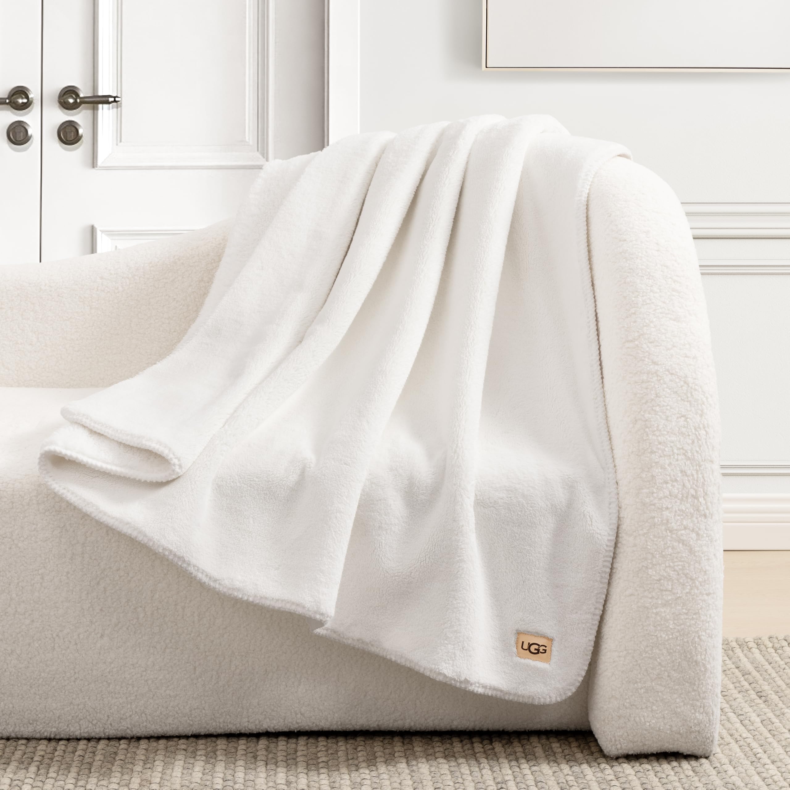 UGG Whitecap étiquette OEKO-TEX visible indiquant sécurité et hypoallergénicité