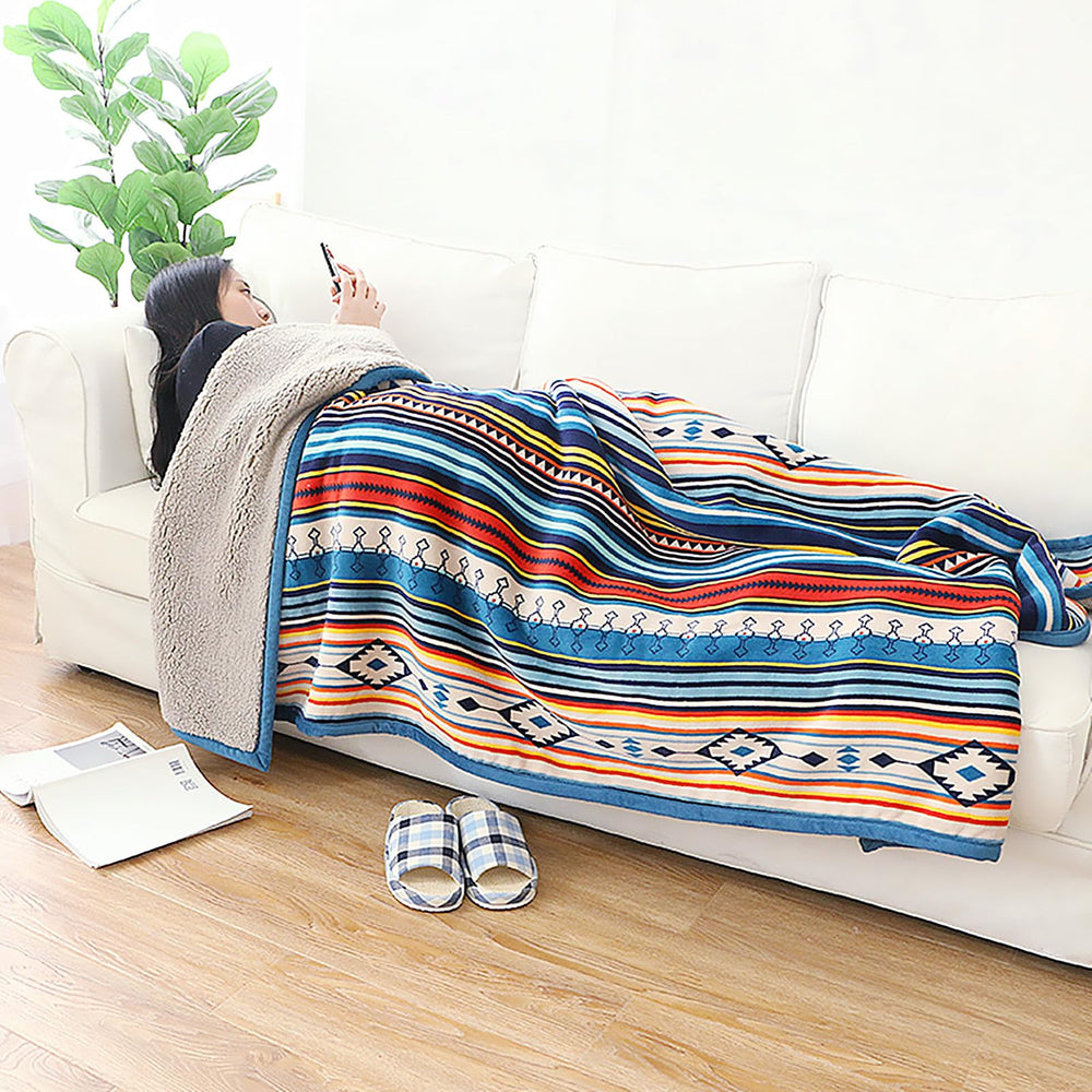 UKELER gros plan velours microfibre offrant douceur au toucher