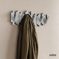 Umbra Sticks crochets déployés illustrant organisation pratique et gain de place