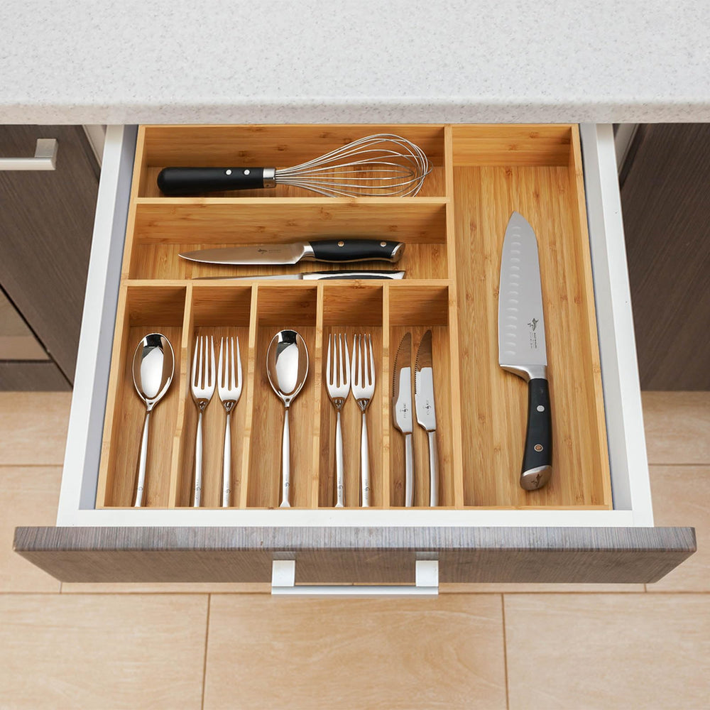 Umilife comparé à une règle pour montrer dimensions 19x19 pouces et capacité