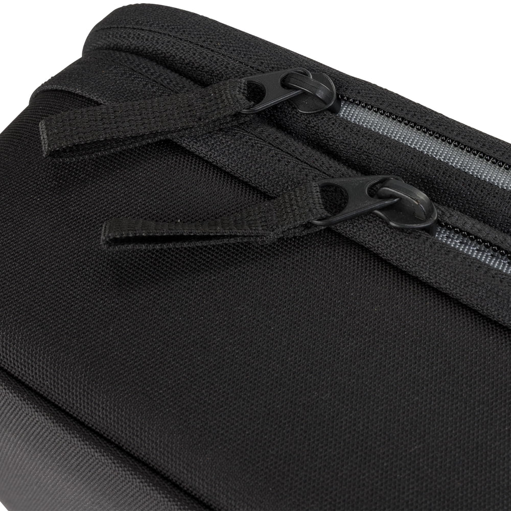 Under Armour détail du piping flexible pour meilleure durabilité