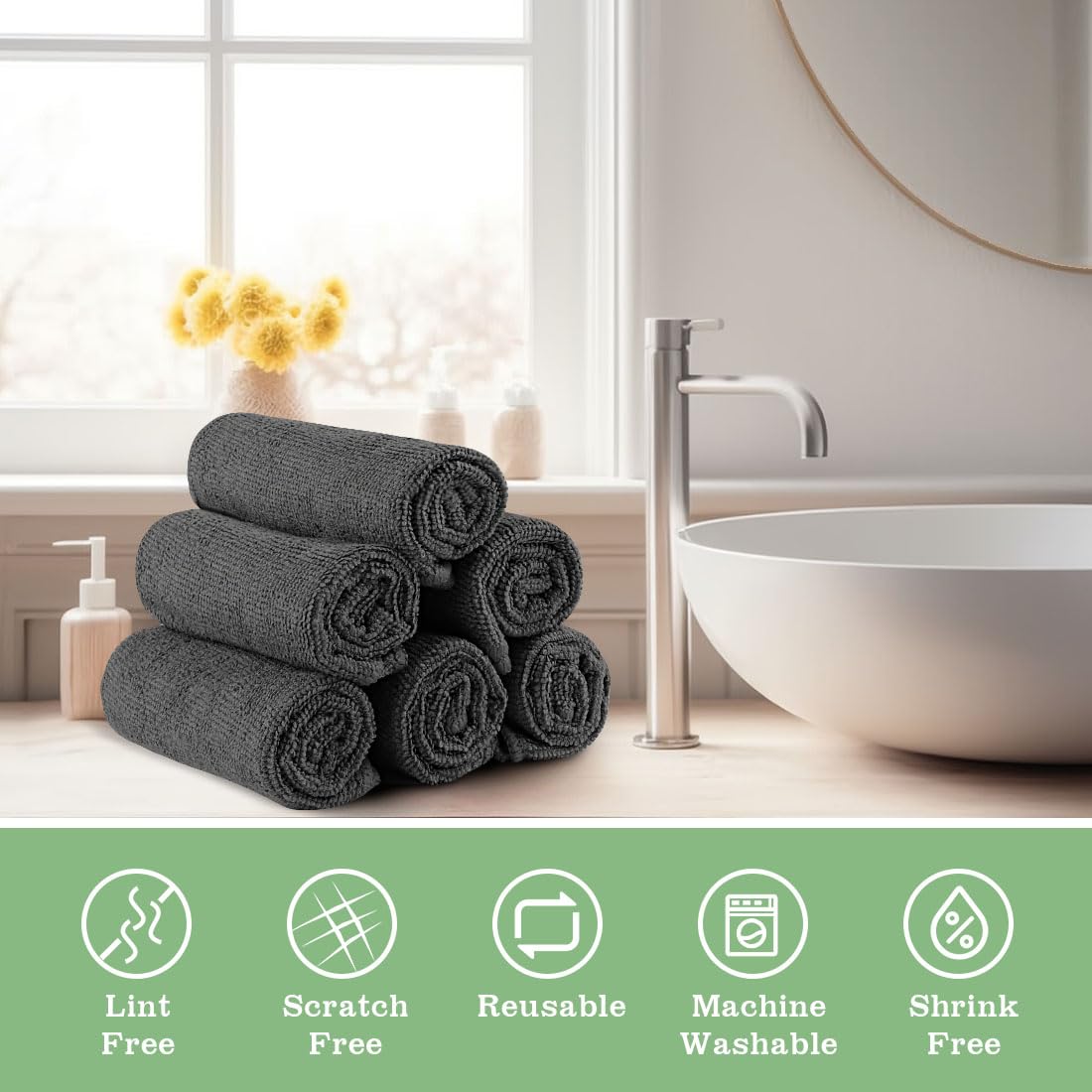 UNIMADE comparaison d'échelle à côté d'une main pour taille 30x30 cm