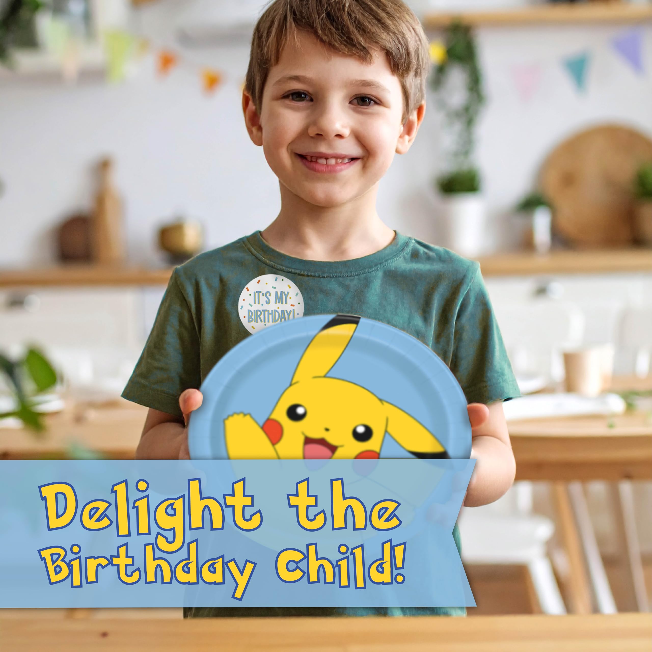Unique table décorée Pokémon démontrant configuration complète pour fête