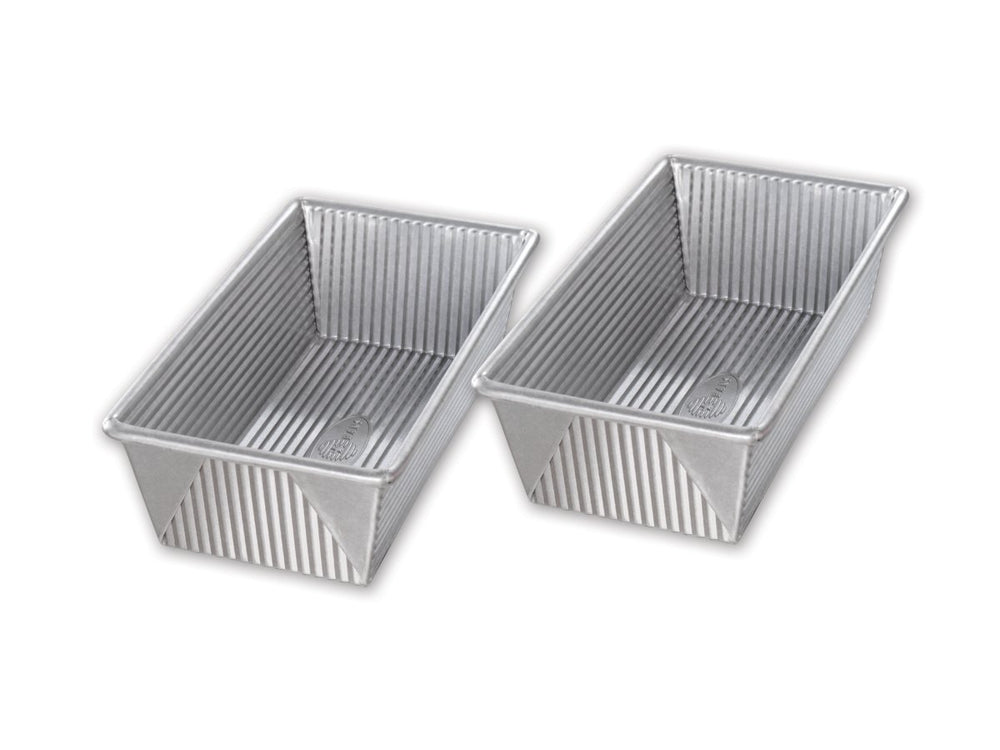 USA Pan moule face avant montrant la finition et la forme pour cuisson uniforme