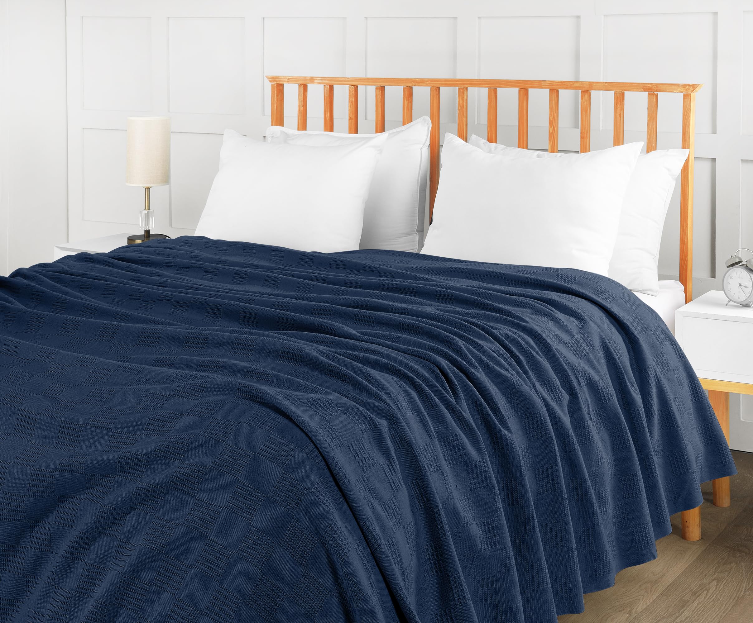 Utopia Bedding couverture à l'échelle comparée montrant dimensions généreuses