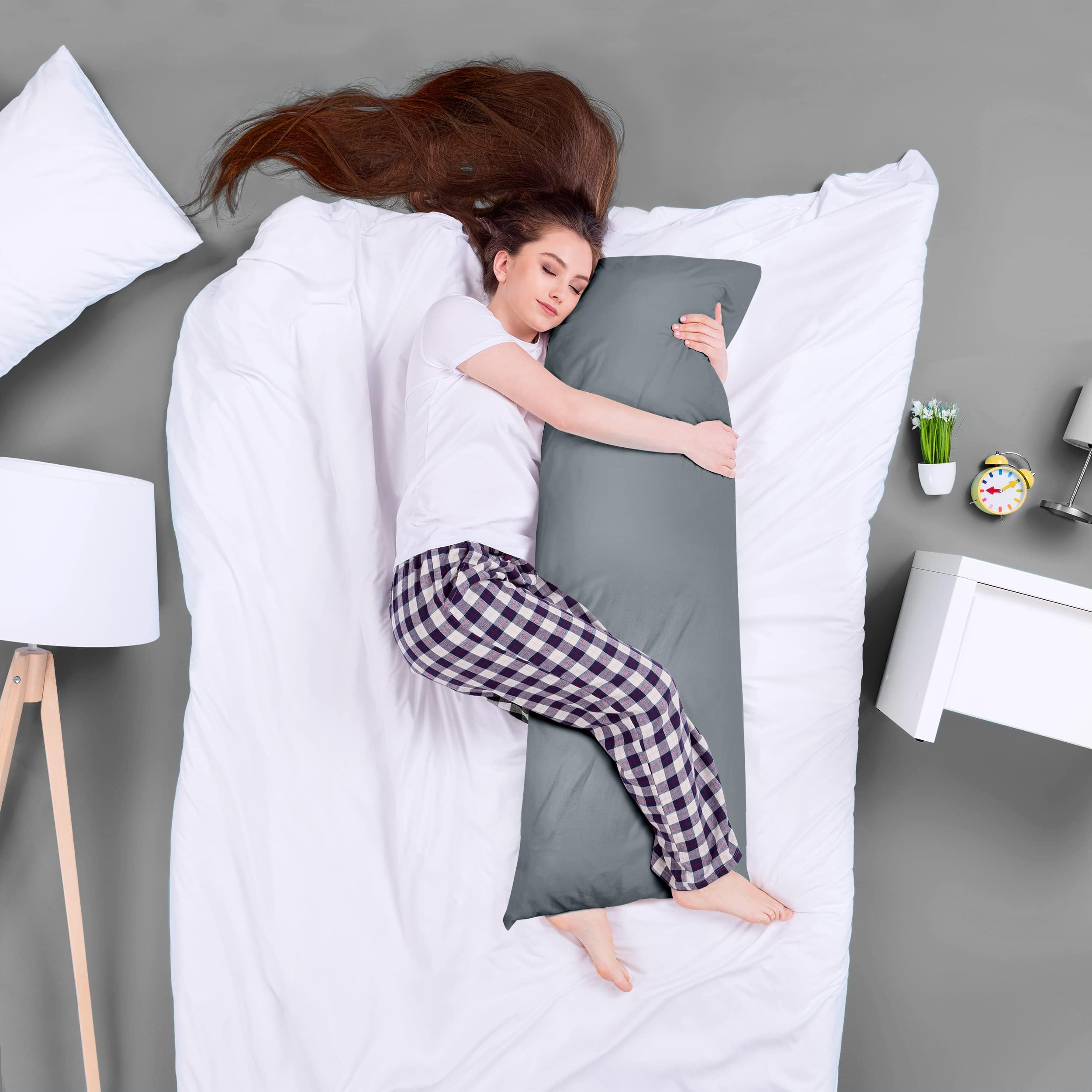 Utopia Bedding coussin utilisé par un dormeur latéral, soutien complet