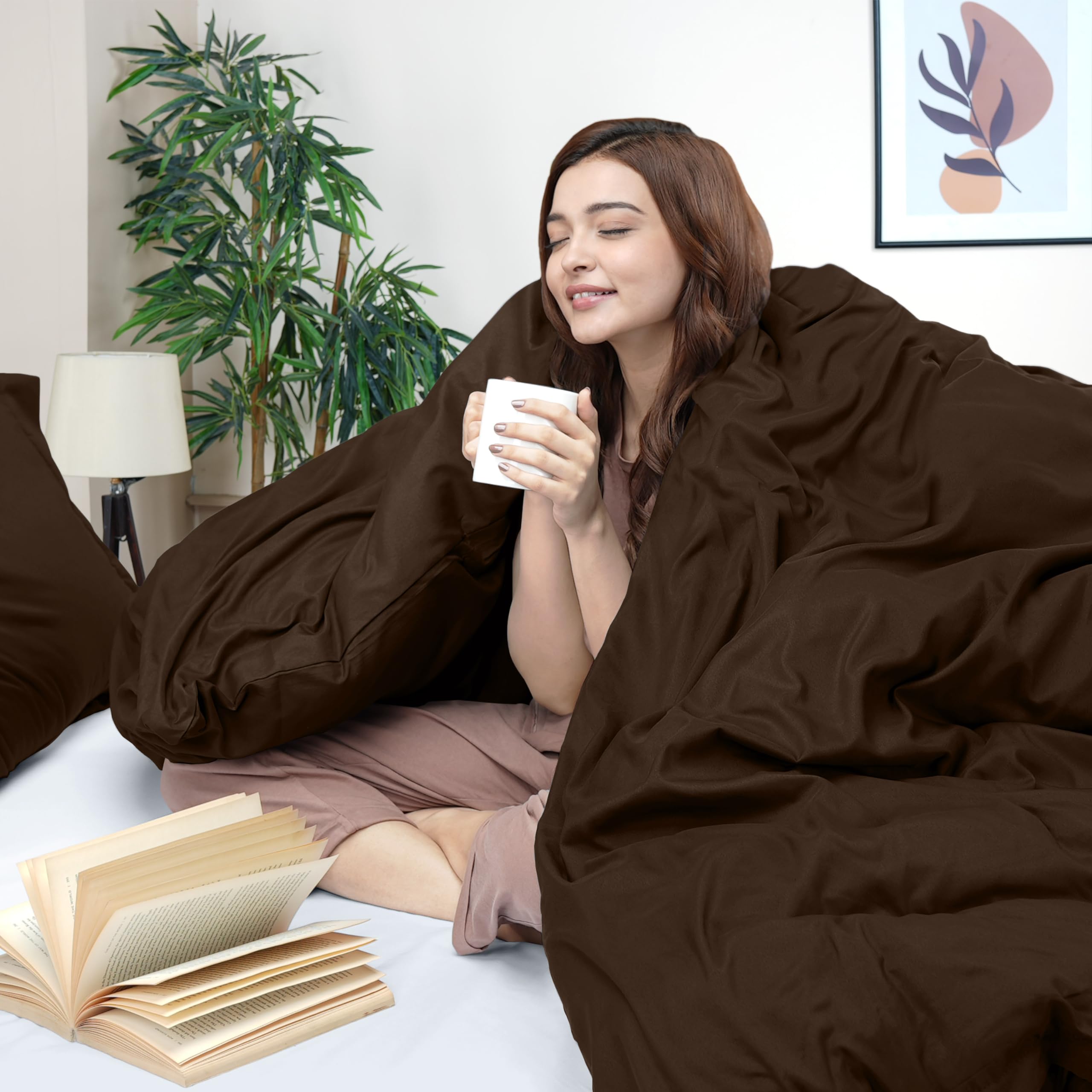 Utopia Bedding gros plan sur la microfibre brossée, douceur et confort visibles