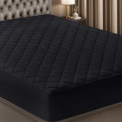 Utopia Bedding vue avant du protège‑matelas King montrant la coupe et le maintien