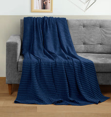 Utopia Bedding plaid étendu sur lit king illustrant couverture généreuse