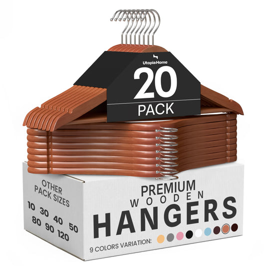 Utopia Home vue frontale du pack de 20 cintres en bois, rangement optimisé