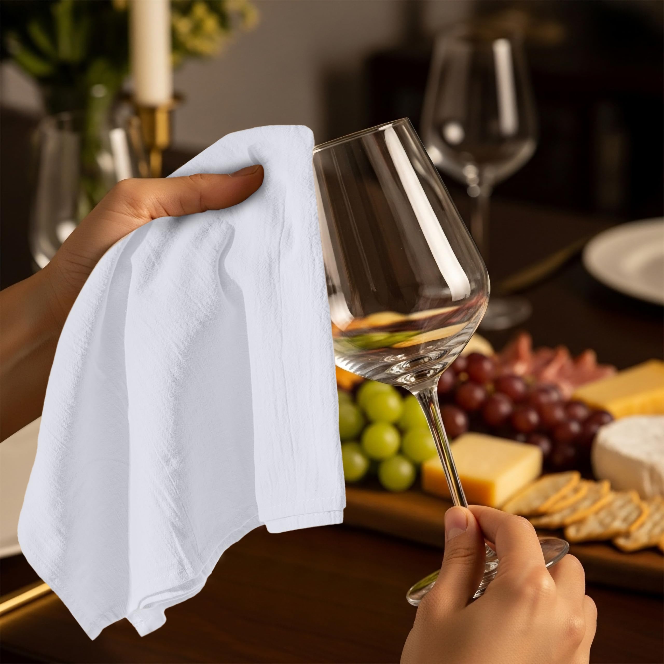 Utopia Kitchen torchon en usage pour vaisselle montrant séchage efficace