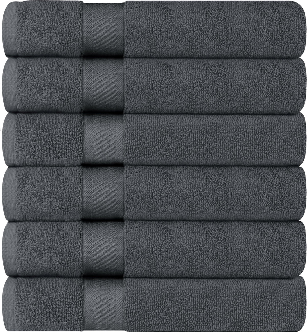 Utopia Towels serviette à côté d'un objet pour comparaison de taille, format pratique