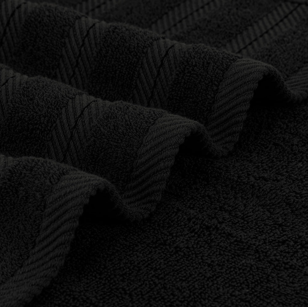 Utopia Towels quatre serviettes pliées, rangement compact et homogène