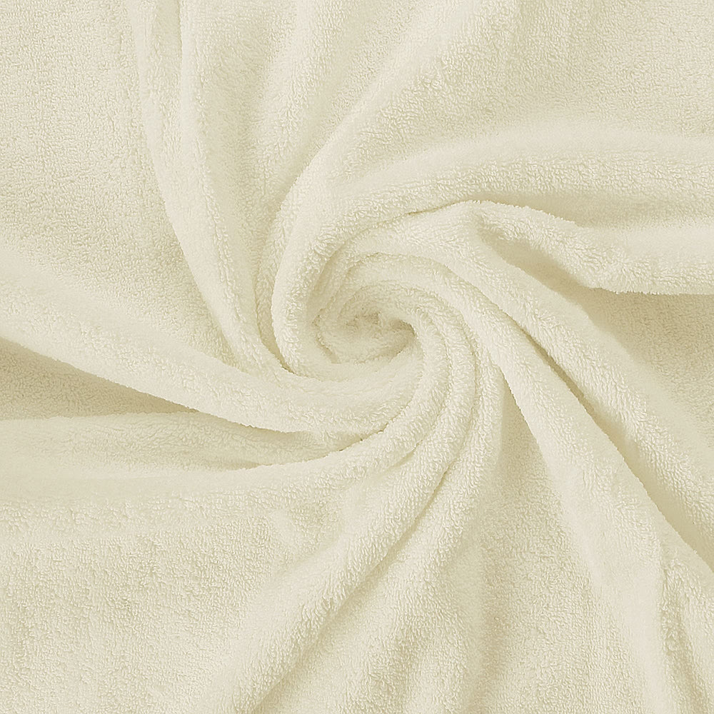 Utopia Towels dans une salle de bain stylée pour ambiance spa à domicile