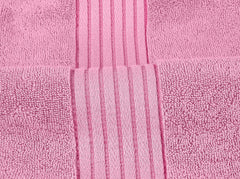 Utopia Towels serviette de bain étendue illustrant couverture du corps