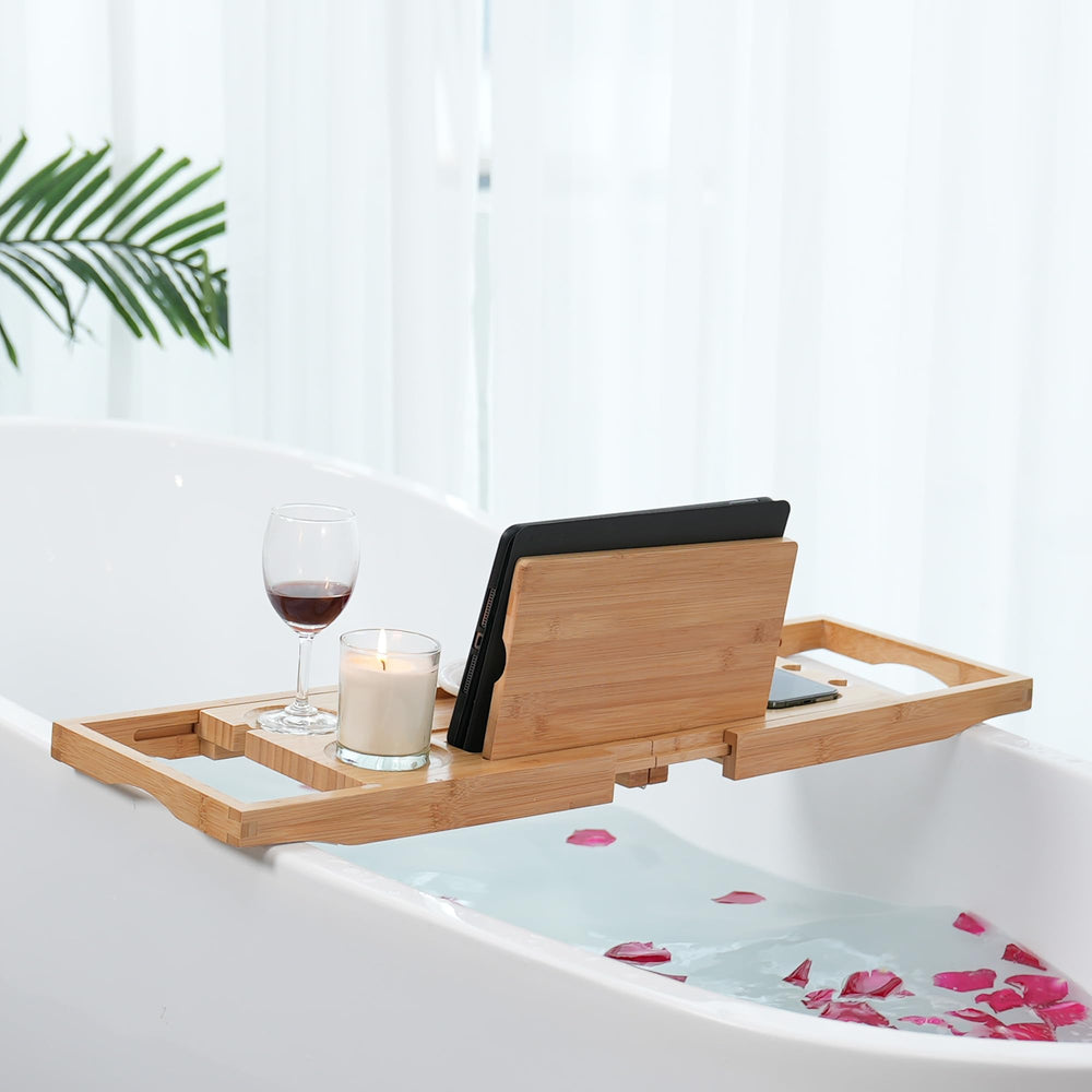 Utoplike plateau à l'échelle comparé à une baignoire pour dimensions claires