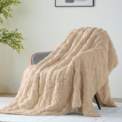 Uttermara couverture face avant montrant design uni et confort visuel