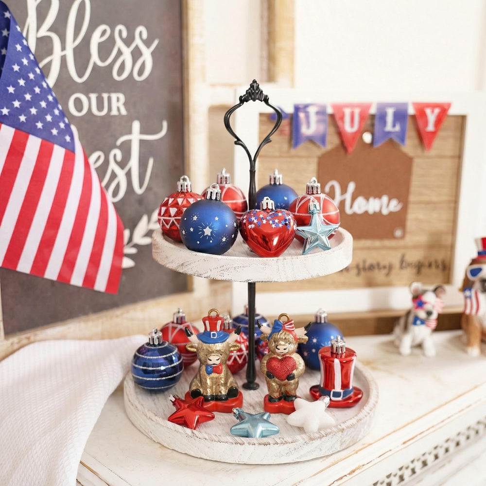 Valery Madelyn décor posé sur sapin, rendu festif pour 4 juillet et Noël
