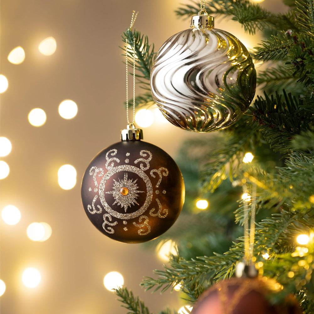 Valery Madelyn décor de table de Noël avec boules, crée centre de table élégant et réutilisable