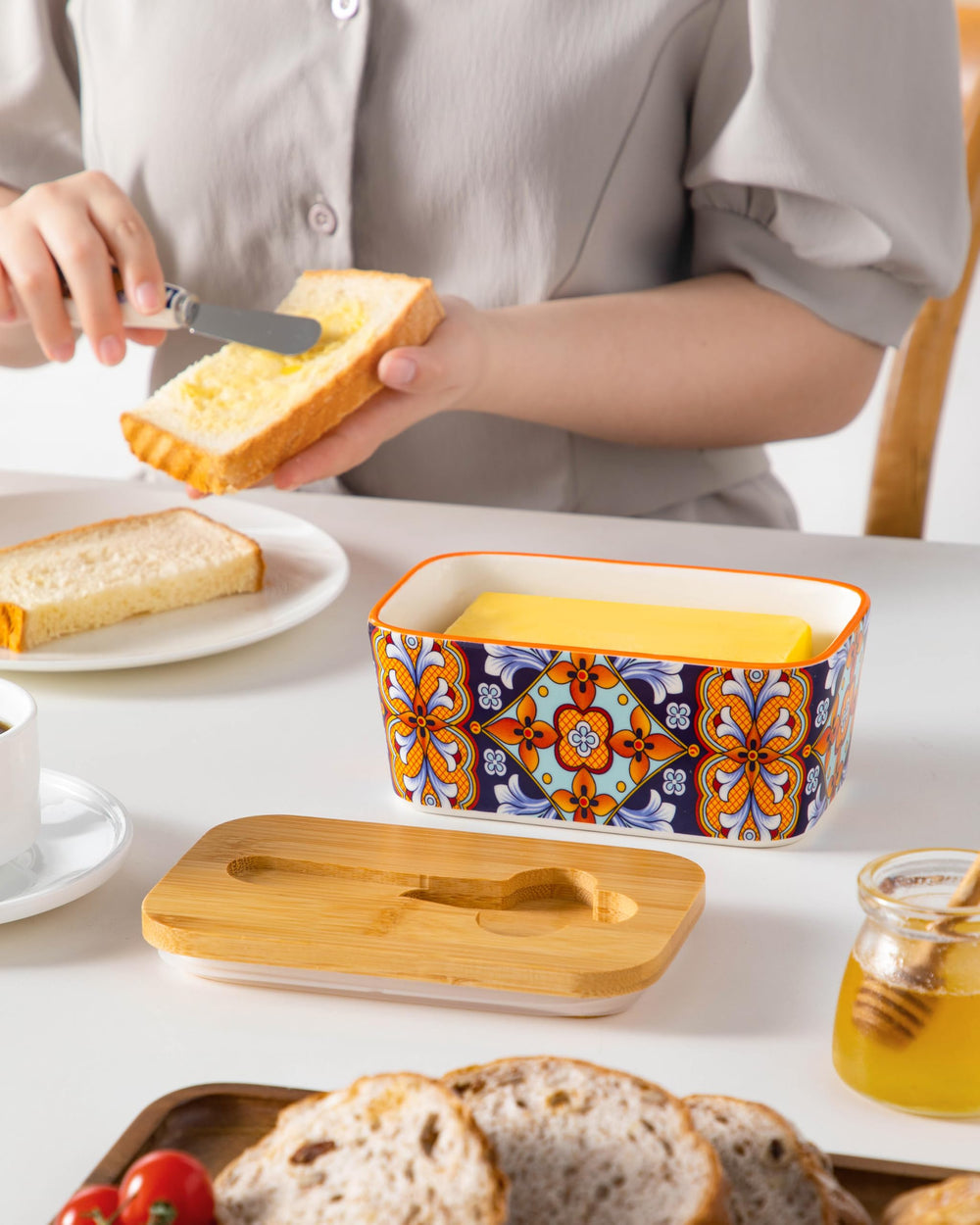 vancasso beurrier utilisé pour fromage et noix montrant polyvalence du produit