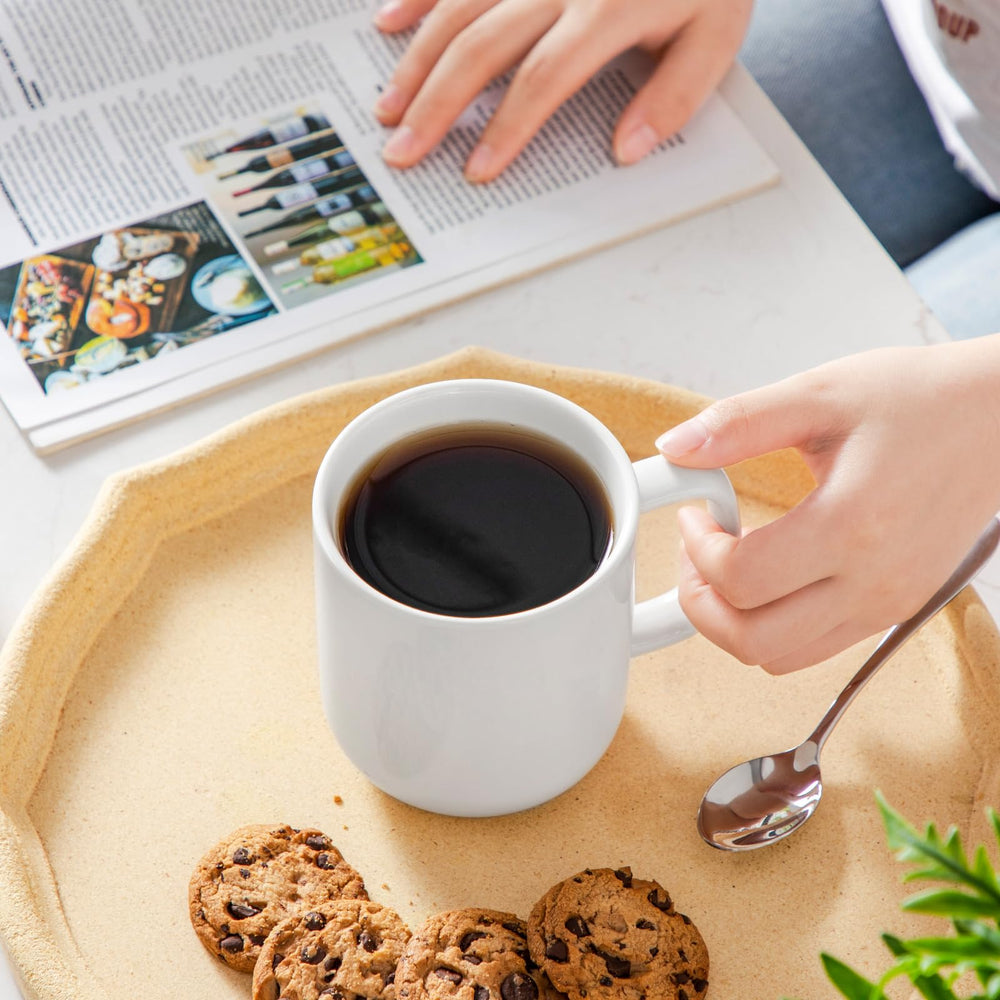 vancasso tasse comparée à une main pour visualiser capacité réelle