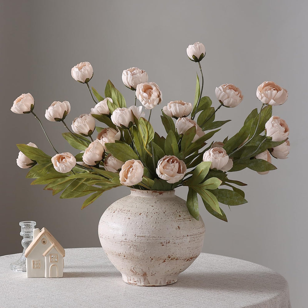 VIERENA scène de salon avec pivoines beige, atmosphère chaleureuse