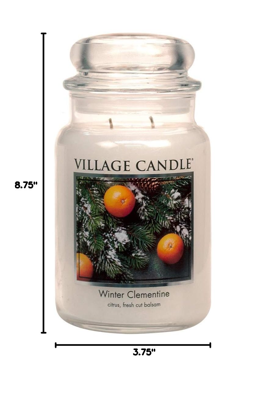 Village Candle pot à côté d'objets pour échelle, dimensions pratiques et décoratives