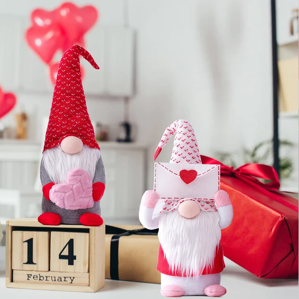 Vintend posé sur table Saint‑Valentin créant ambiance chaleureuse