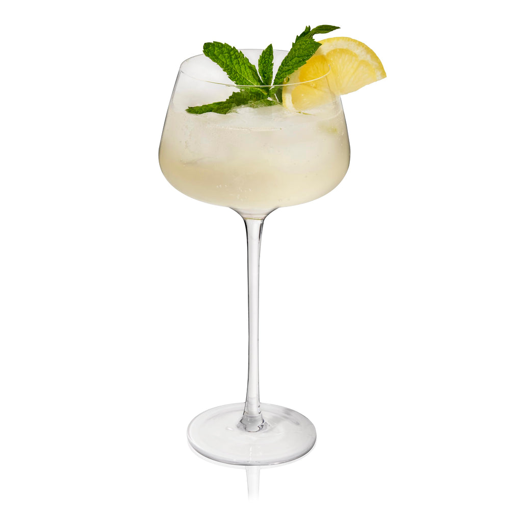 Viski verre ensemble en situation de fête suggérant élégance événementielle