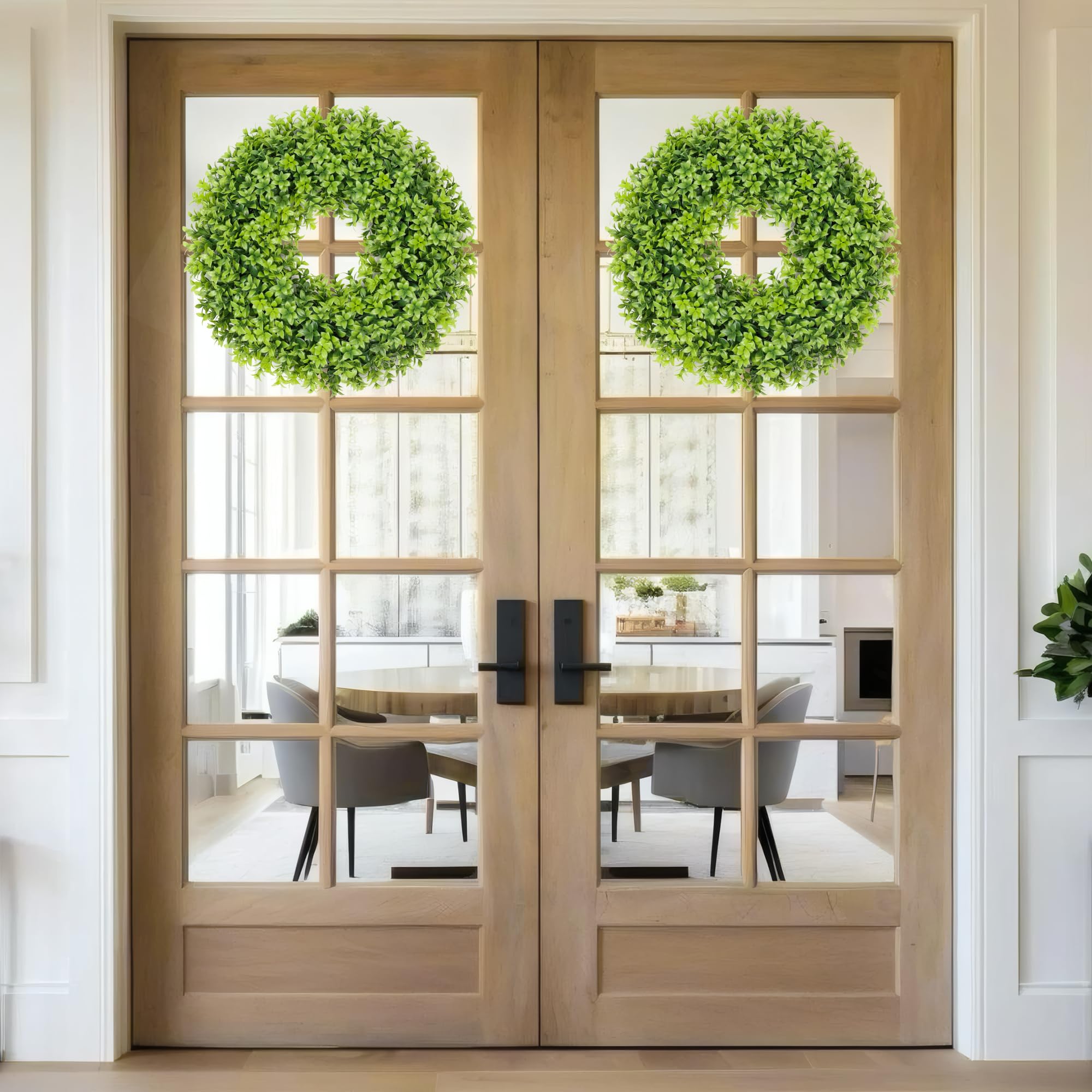 Vlorart couronne décorée pour le printemps montrant possibilités de stylisation