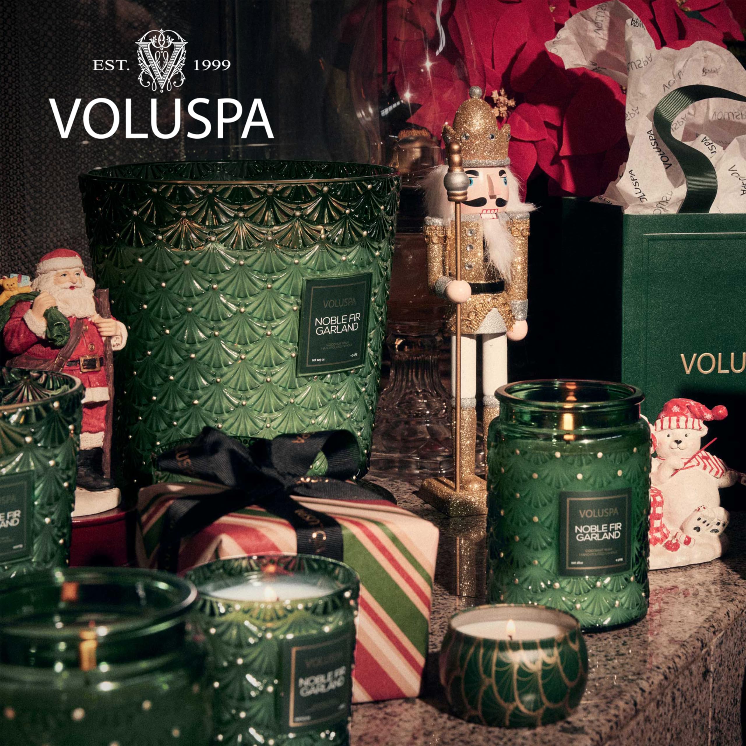 Voluspa sur table décorée illustrant usage festif et présentation élégante