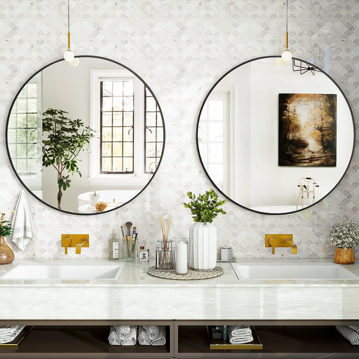 VooBang miroir installé en salle de bain améliorant luminosité et style