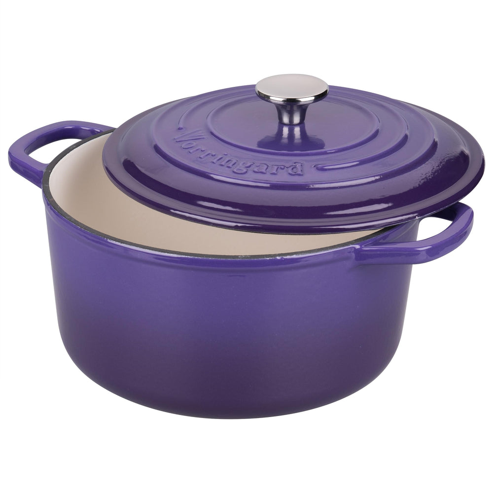 VORRINGARD pain au levain dans cocotte montrant croûte dorée et cuisson professionnelle