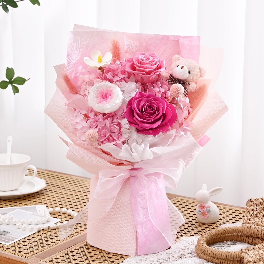 Waipfaru bouquet posé en intérieur, embellit une pièce sans entretien