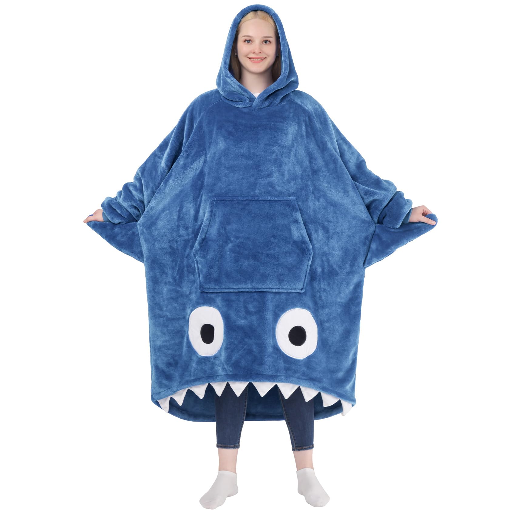 Waitu vue avant du hoodie blanket montrant la forme requin et chaleur