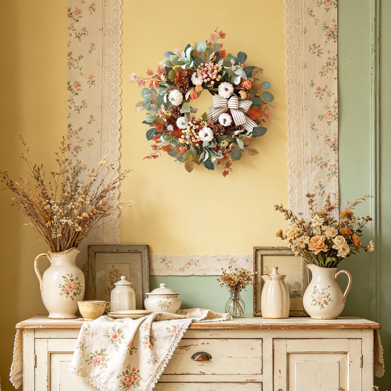 WANNA-CUL noix de pin et fleurs offrant relief décoratif
