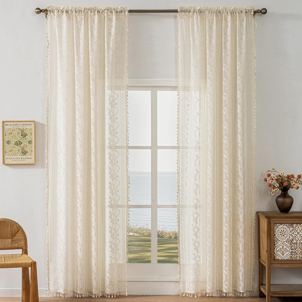 WAZZIO gros plan motif floral mettant en valeur la texture décorative