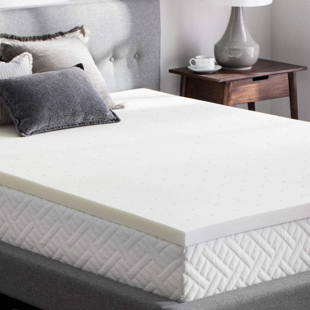 WEEKENDER surmatelas face avant montrant surface uniforme et confort visuel