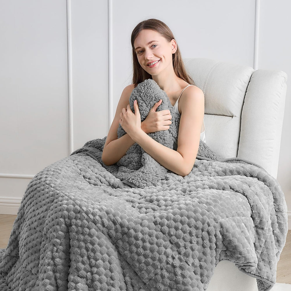 Wemore couverture face avant gris montrant design élégant et chaleur