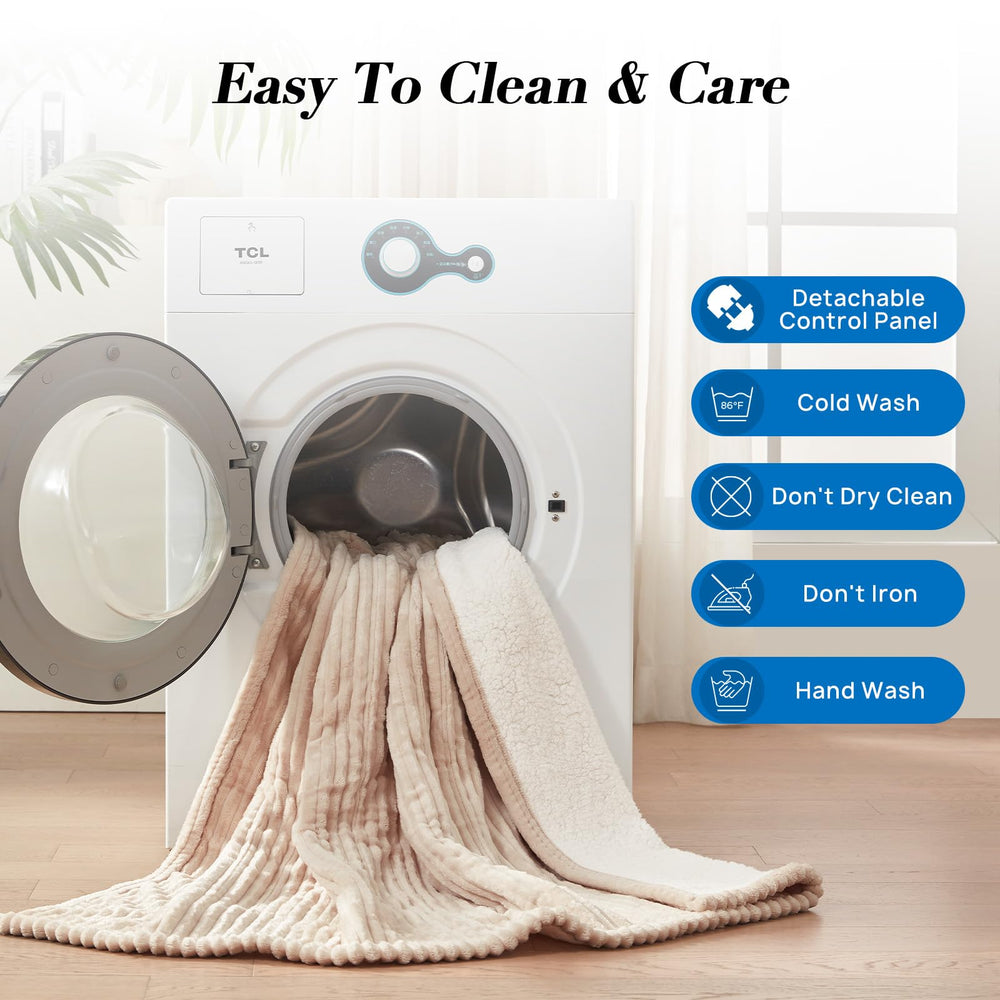 Westinghouse personne lisant sur le lit avec couverture montrant ambiance cosy et détente