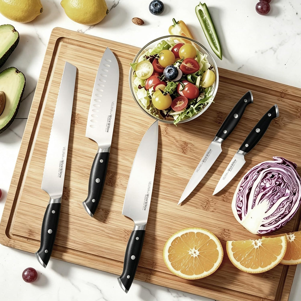 WICKWILLOW comparaison taille à côté d'une cuillère, compact mais puissant