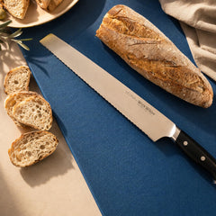 WICKWILLOW coupe une baguette en une seule passe propre