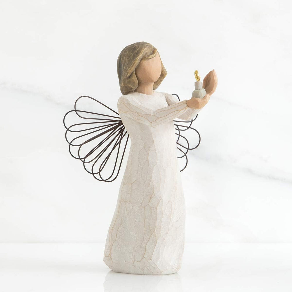 Willow Tree profil de la figurine Angel of Hope illustrant élégance et taille compacte
