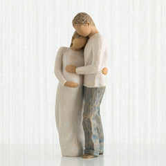 Willow Tree profil du couple enceinte illustrant posture protectrice