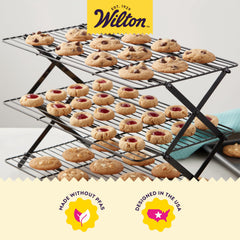 Wilton grille en cours d'utilisation pour refroidir des biscuits chauds