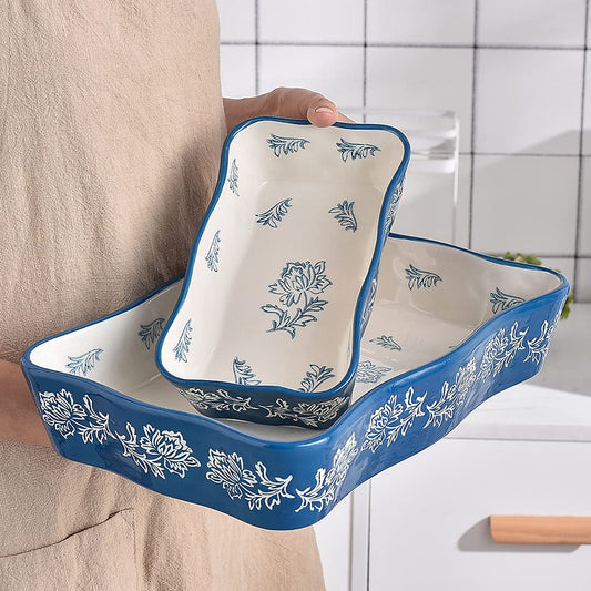Wisenvoy gros plan du motif peint à la main offrant style artisanal à la table