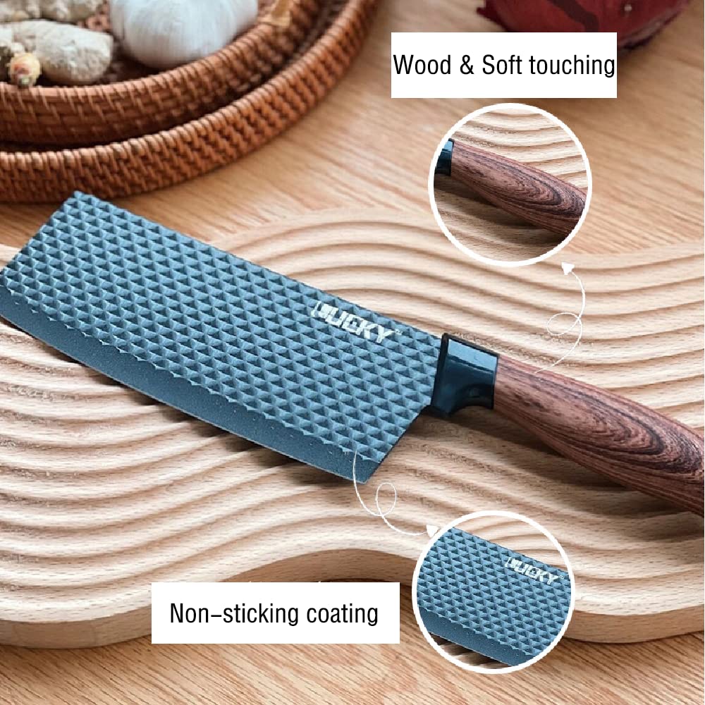 Wiztoynia mise en scène cuisine moderne design noir élégant