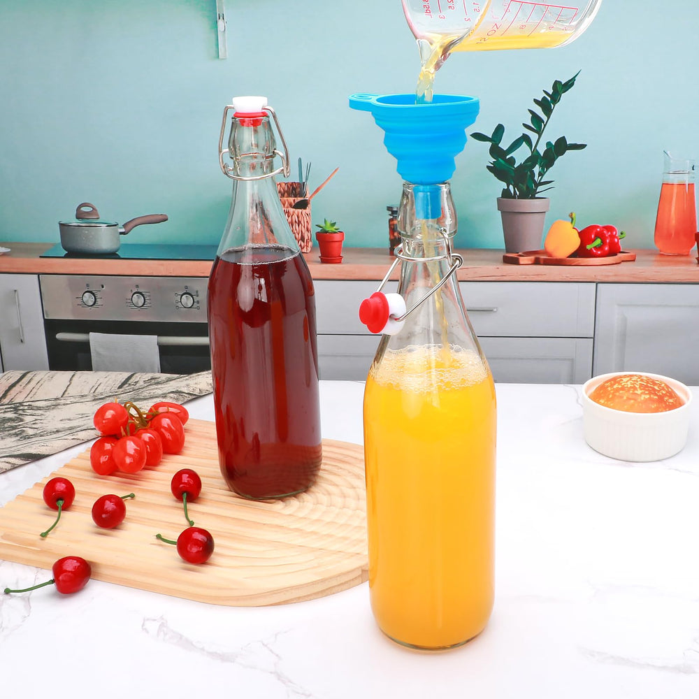 Woaiwo-q bouteille versant un jus dans un verre pour service sans déversement