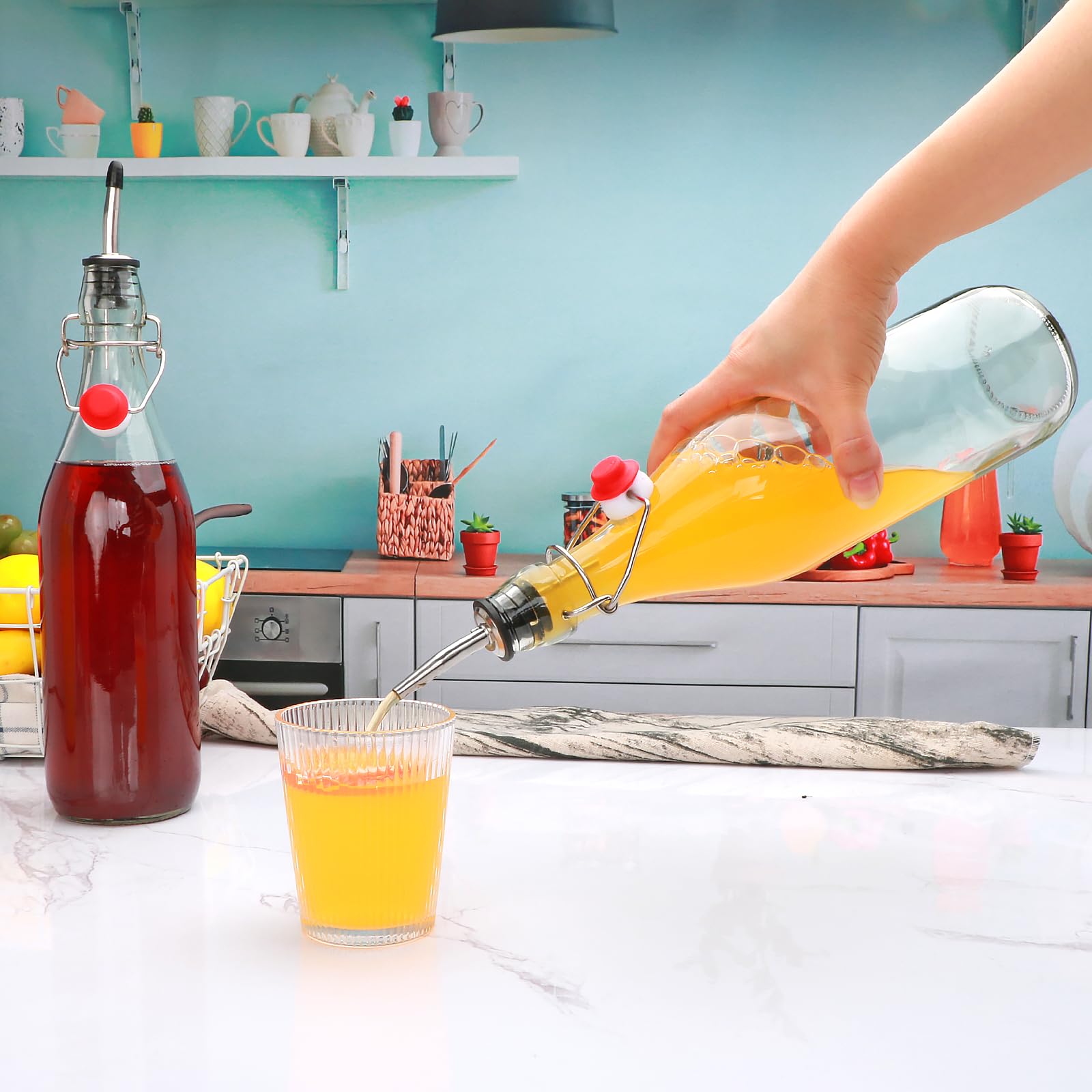 Woaiwo-q bouteille en situation dans une cuisine moderne pour un rangement élégant