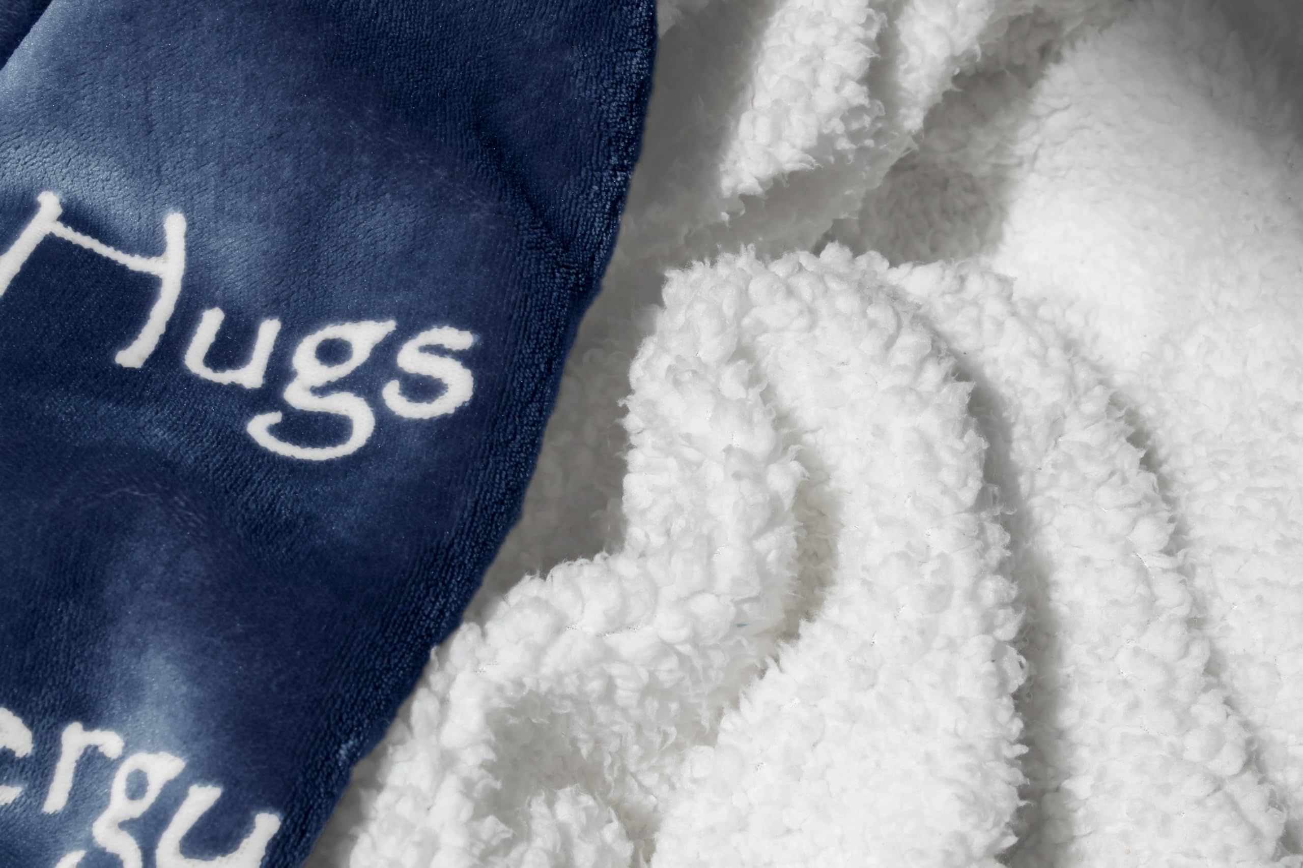 WOLF CREEK BLANKET texture fleece proche offrant douceur et toucher apaisant